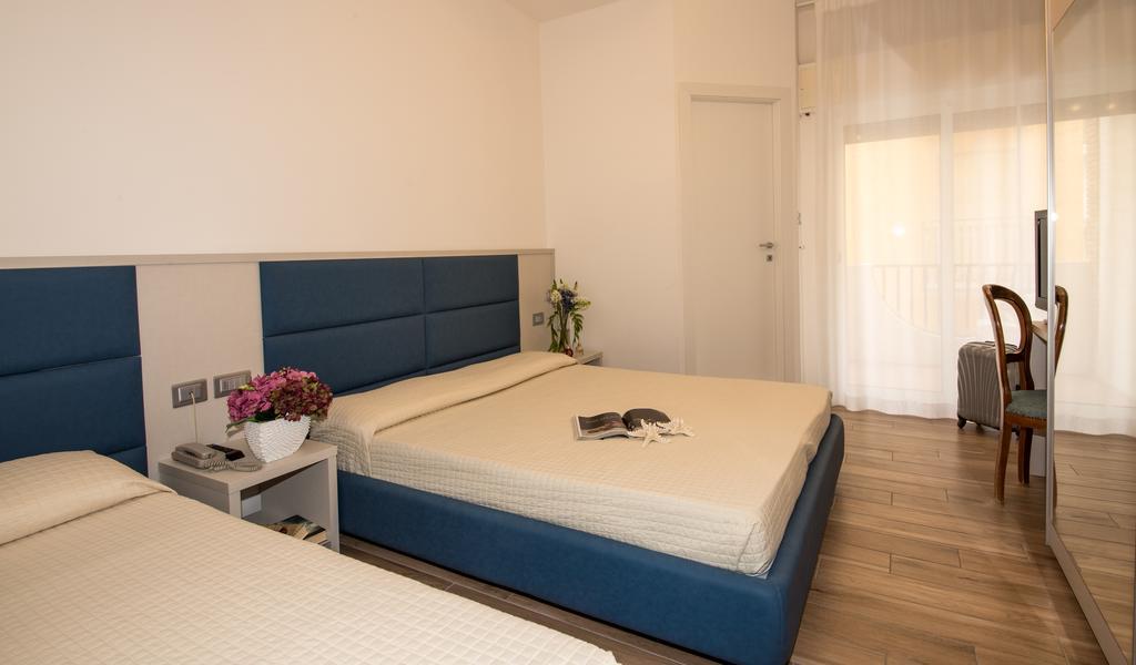 Triple Room,968537161:JPEG